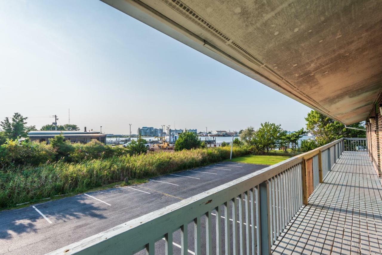 Rodeway Inn At Somers Cove Marina Crisfield Bagian luar foto