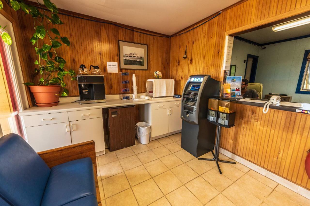 Rodeway Inn At Somers Cove Marina Crisfield Bagian luar foto